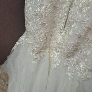Wedding dress